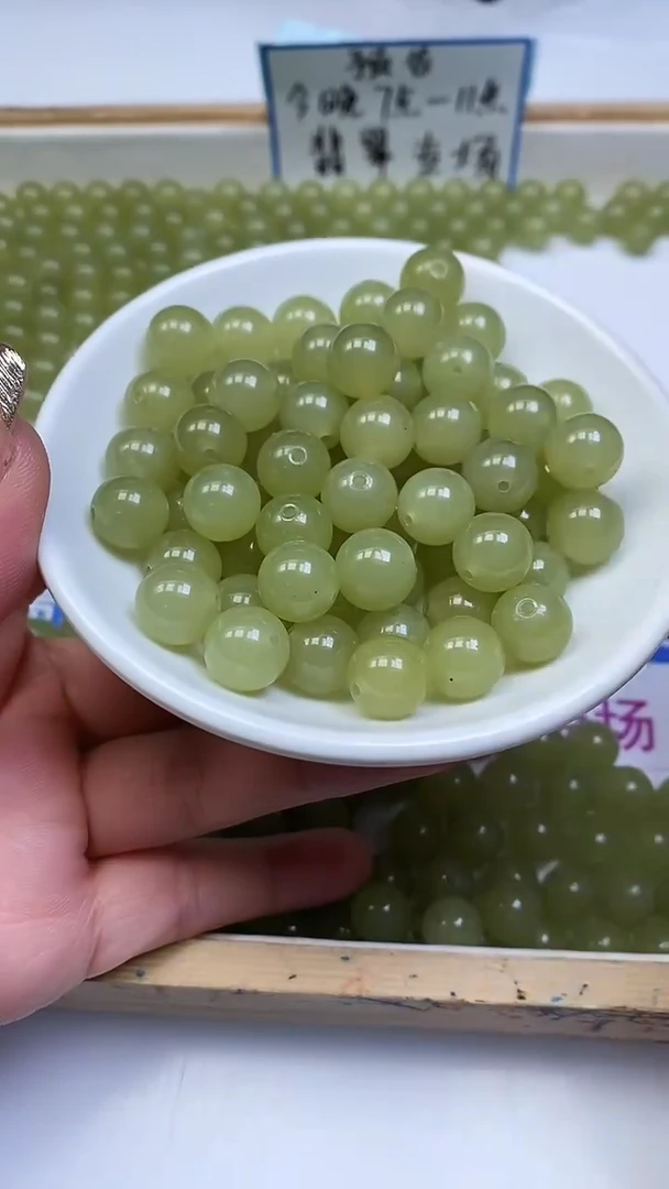 未镶嵌散珠石英质玉A1066 晴 水 玉10mm10颗5.8元