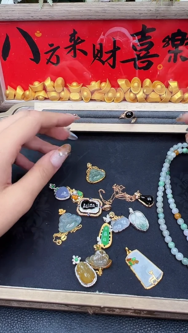 套链18K金镶嵌翡翠勿拍