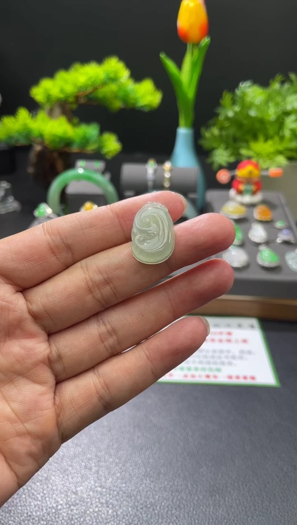 吊坠(不含链)未镶嵌翡翠如意