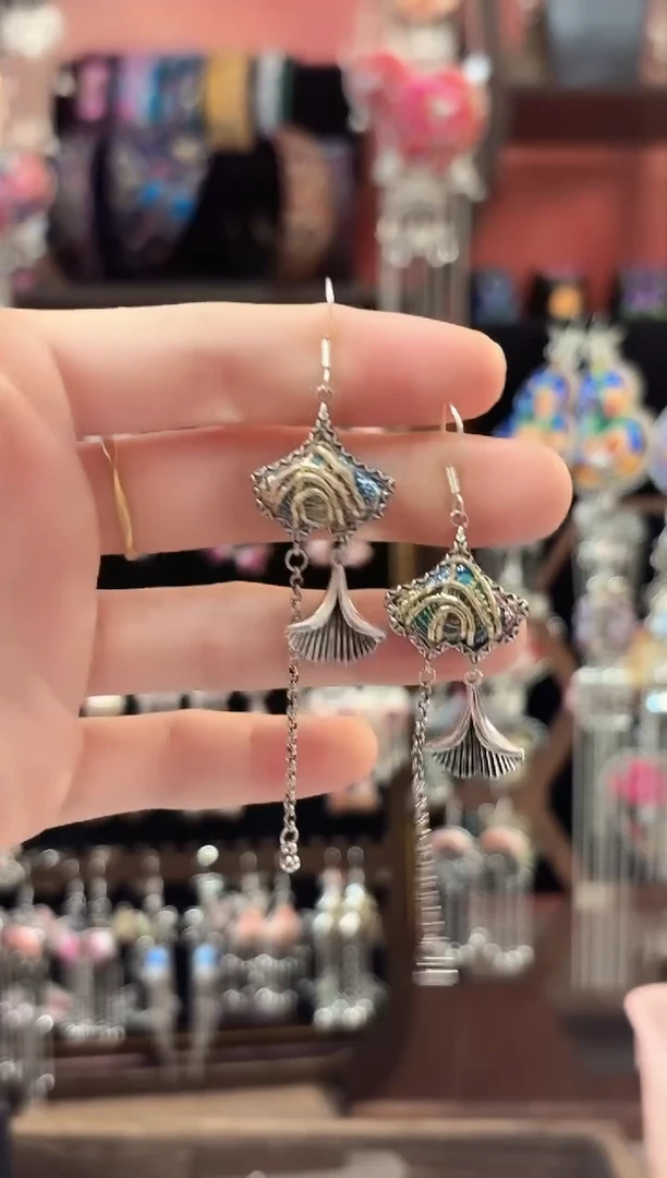 织绣 云织谣民族风精美饰品   30