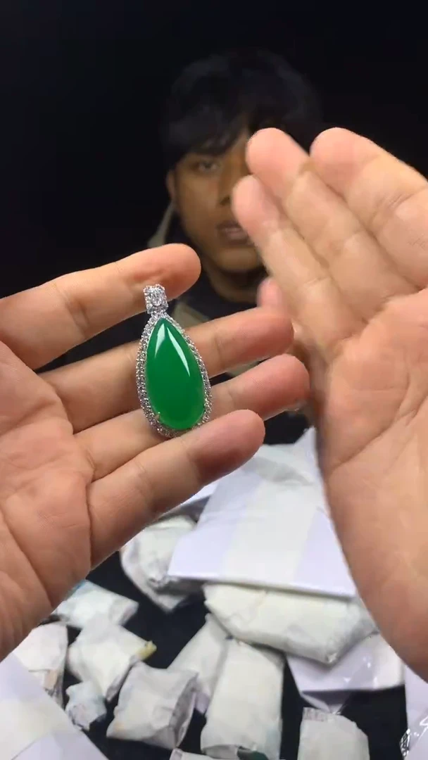 满色吊坠 所见即所得！！