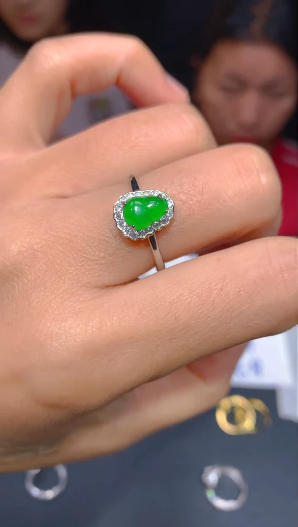 【闪购商品】定制翡翠未镶嵌14多样性发货（发其一）