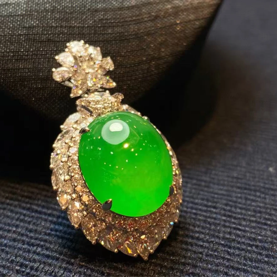 天然缅甸翡翠A货蛋面