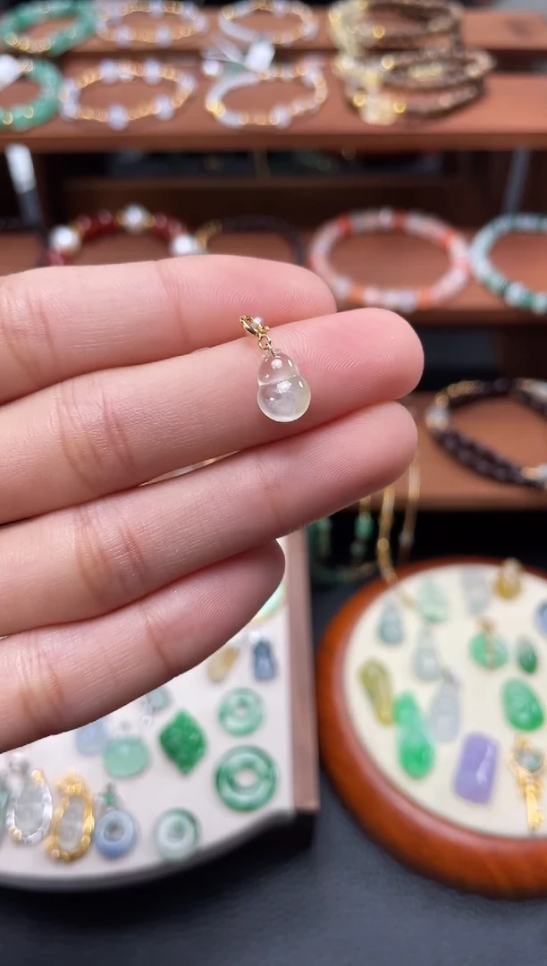 【闪购商品】翡翠吊坠(不含链)18K金镶嵌一个  JK719
