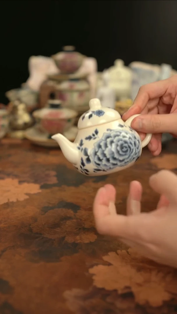 摩吉陶陶闪拍链接 青花苏打釉壶