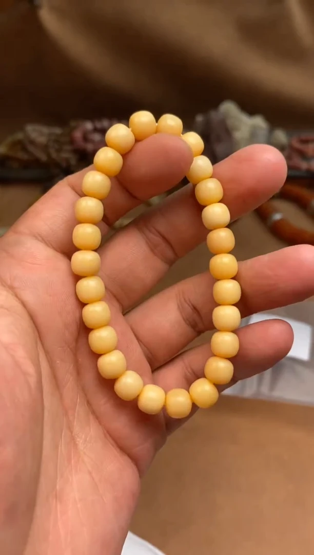 其他牛骨杂件500-糯黄手串