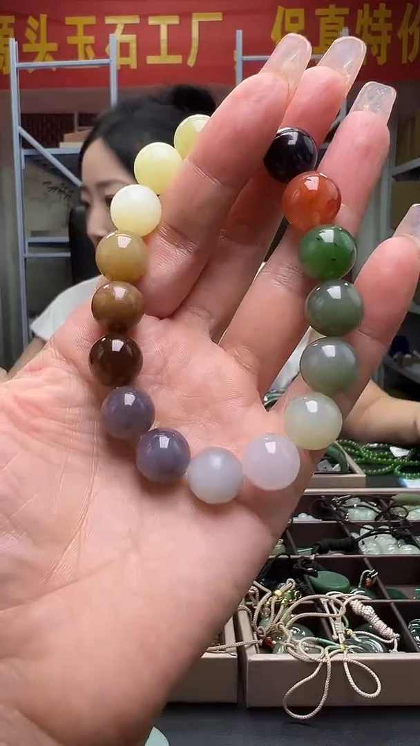 和田玉未镶嵌吊坠(不含链)（多样性发货.发其一）43