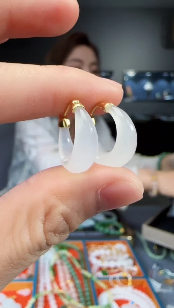 和田玉银S925镶嵌耳饰1