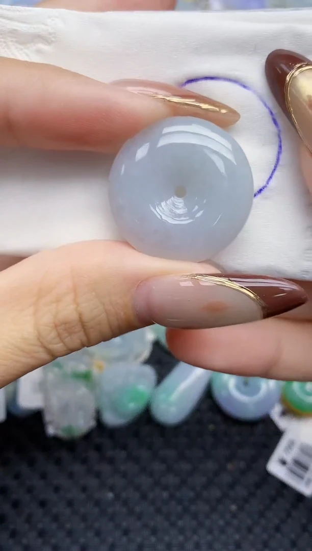 颈饰未镶嵌翡翠   天然翡翠A货  百元以上9米证书费自理