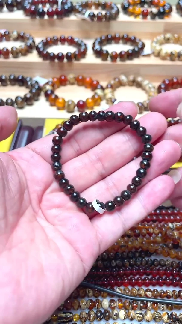 未镶嵌琥珀手链抚顺琥珀6+