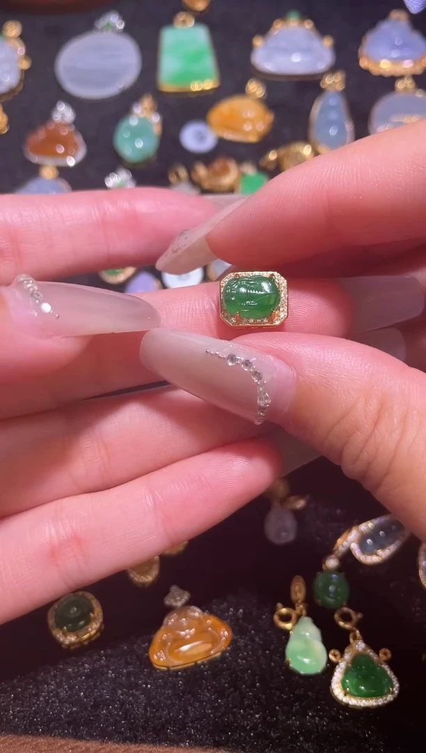 颈饰银S925镶嵌翡翠天然a货翡翠