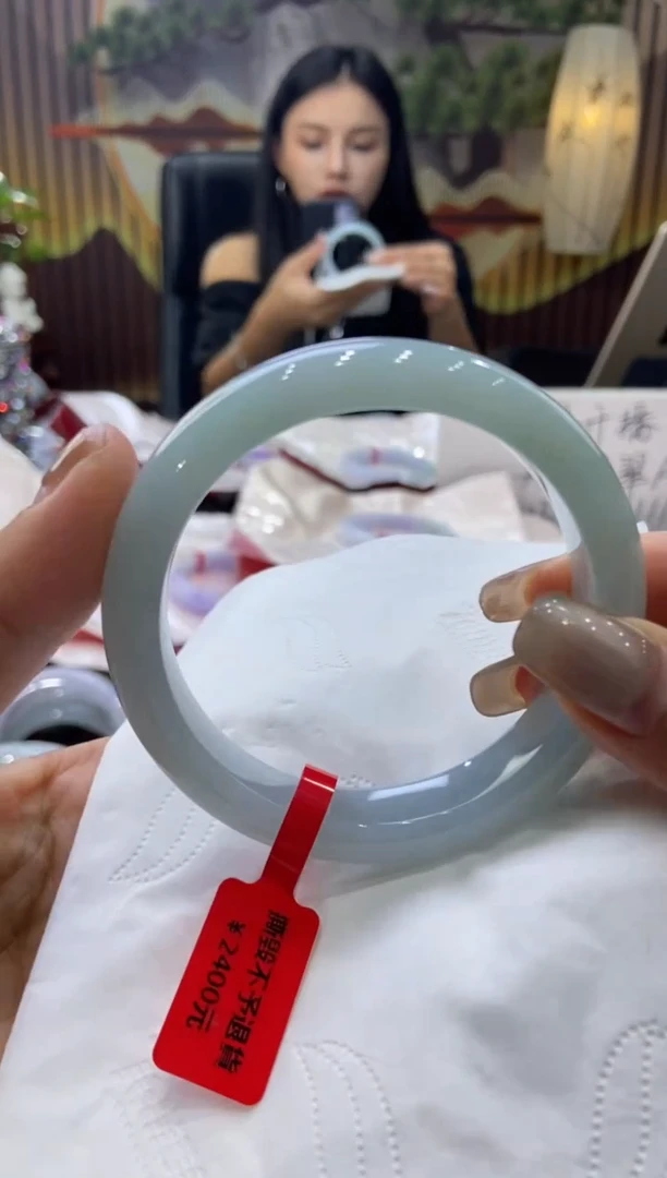 未镶嵌手镯翡翠00005105