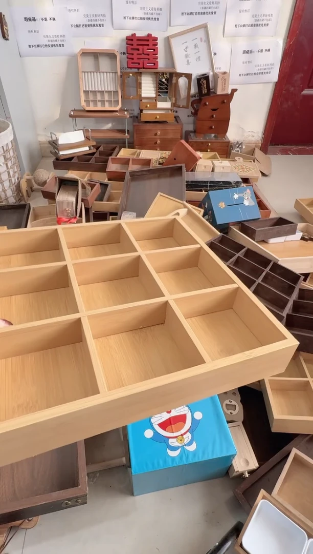 原木色九宫格微瑕拍下不退不换无售后