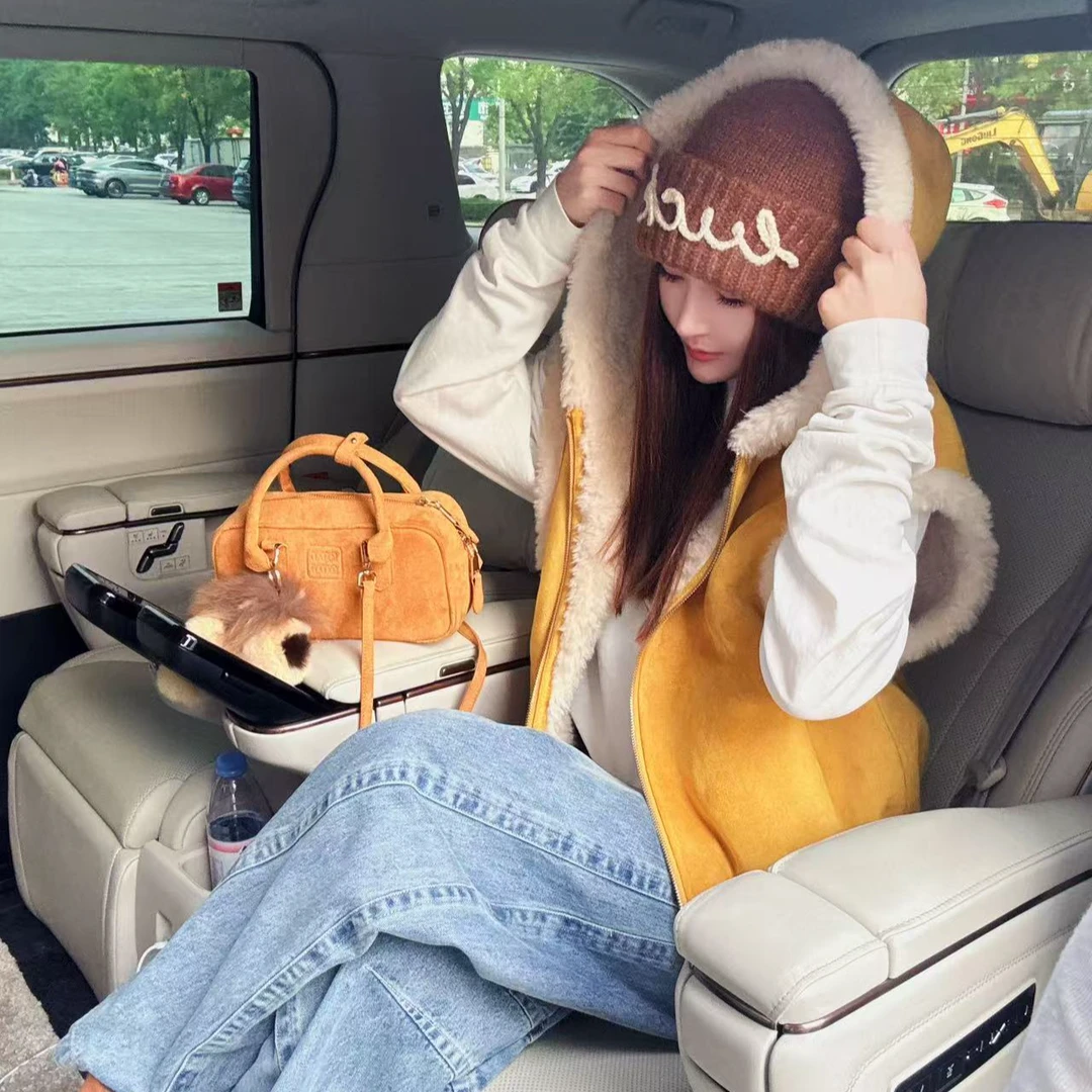 【SUSU推荐】2025新款保暖时尚100%羊毛休闲女款马甲外套-99928-B