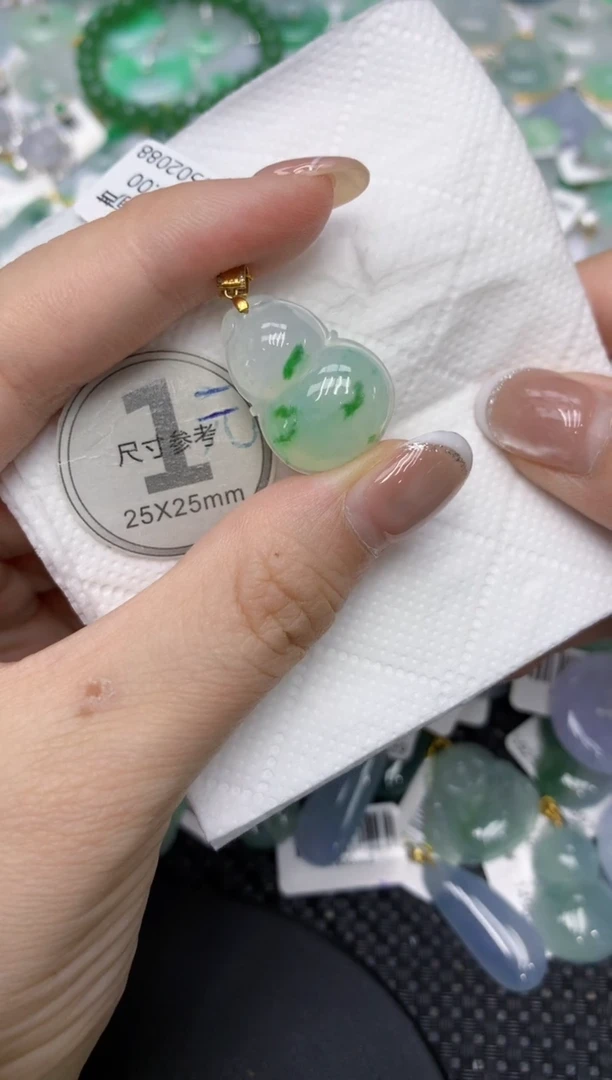 颈饰18K金镶嵌翡翠11111111