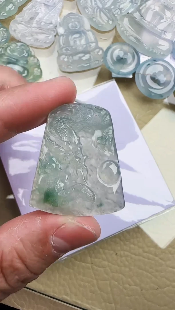 颈饰未镶嵌翡翠缅甸翡翠a货1