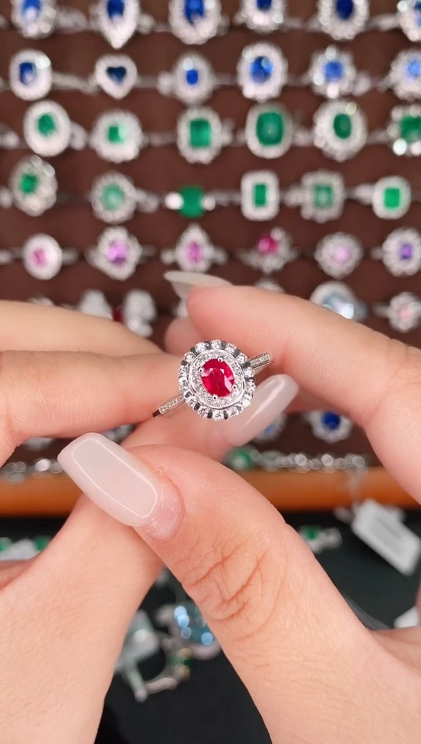 【闪购商品】红宝石18k金戒指18K金镶嵌0.55克拉