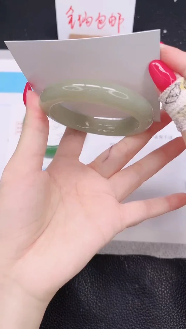 未镶嵌手镯石英质玉151-56