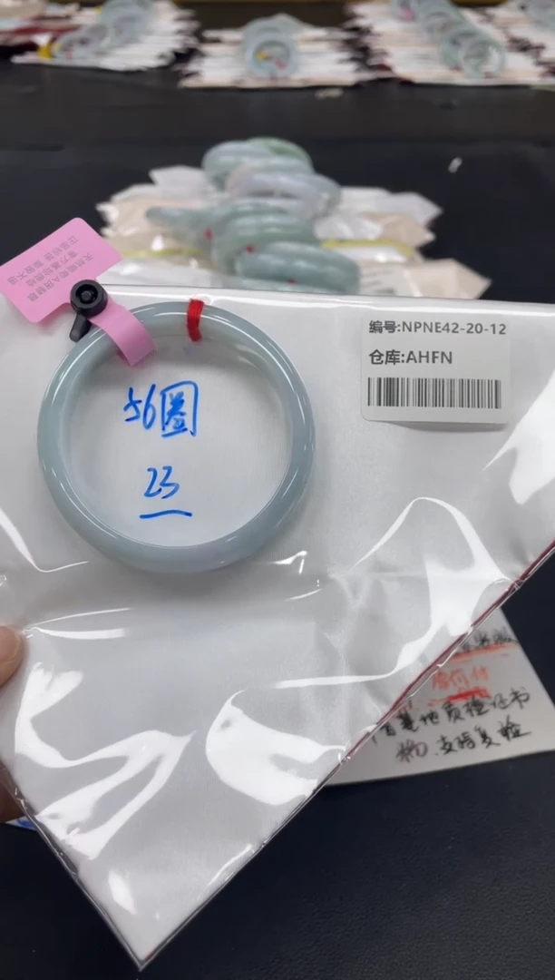 未镶嵌手镯翡翠翡翠手镯