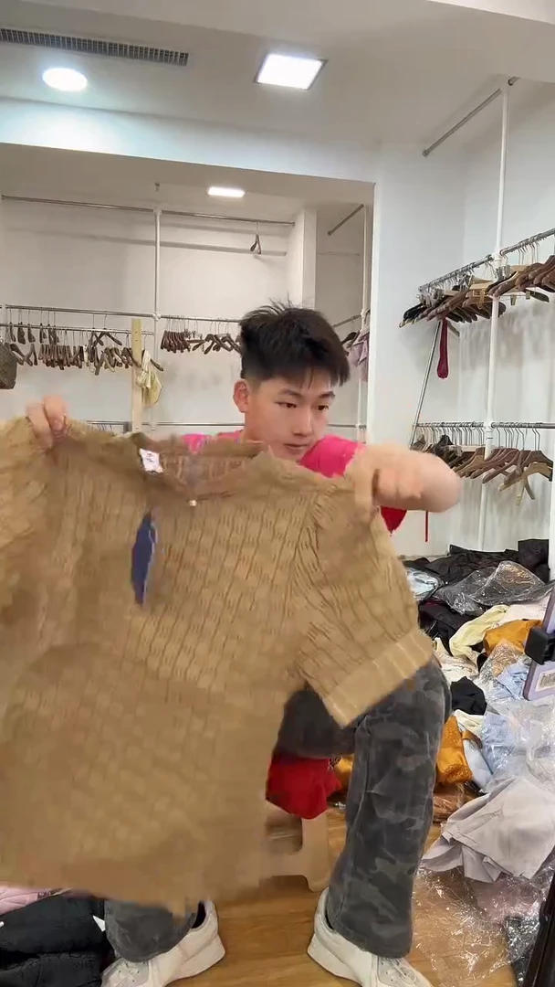 M   105斤以里  半袖