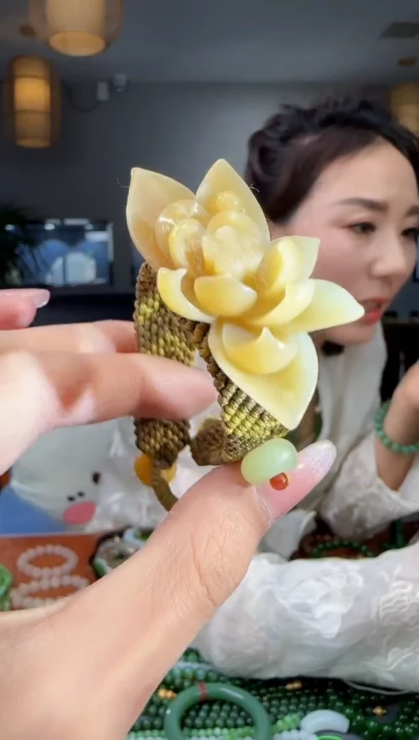 未镶嵌手链和田玉1