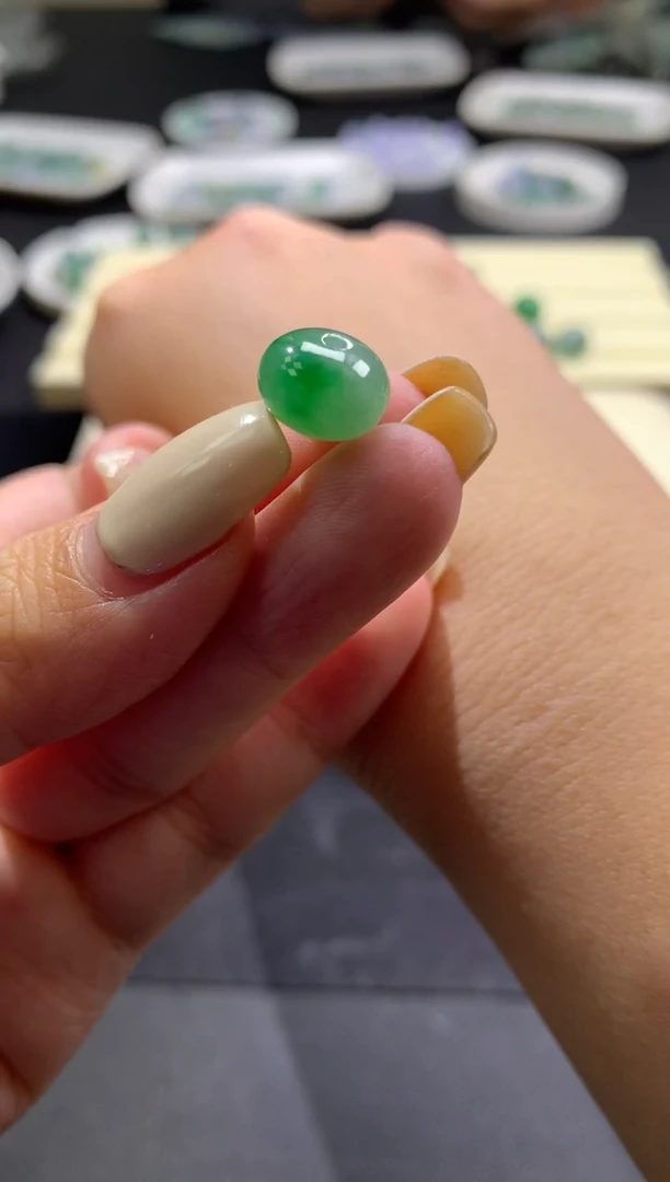 未镶嵌定制翡翠卡10.6*7.2mm