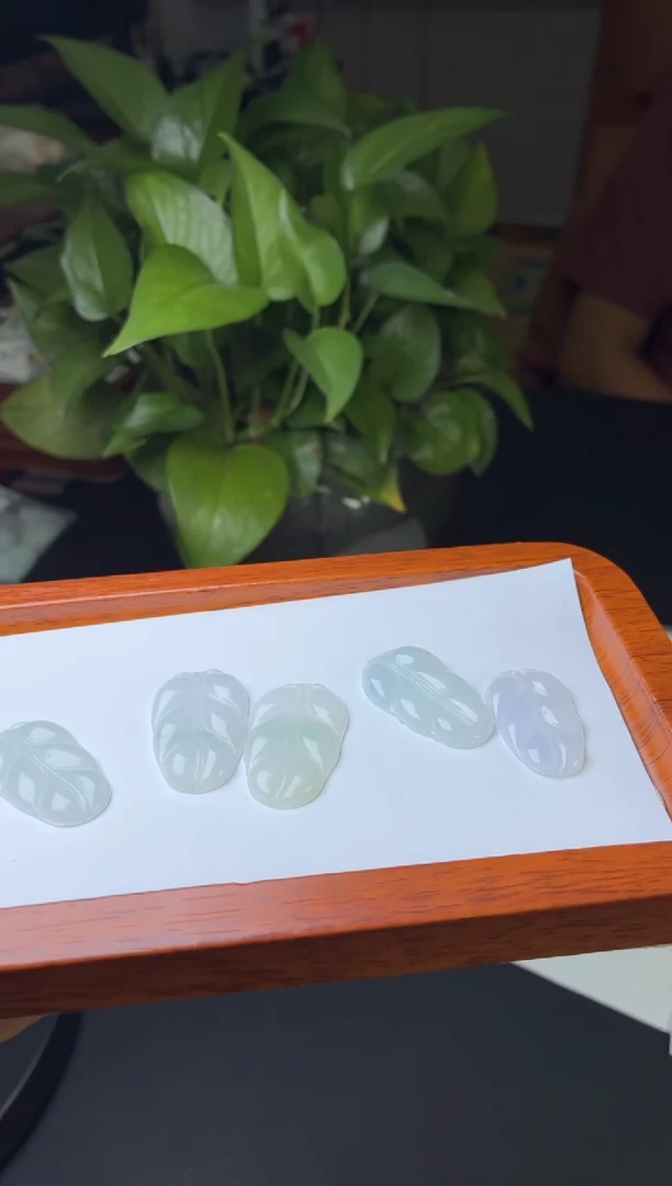 吊坠(不含链)未镶嵌翡翠缅甸天然翡翠叶子 多样性发一