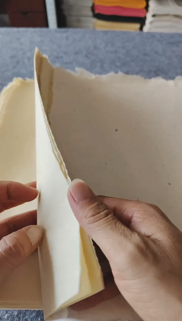 28*153仿古生宣檀皮宣50张