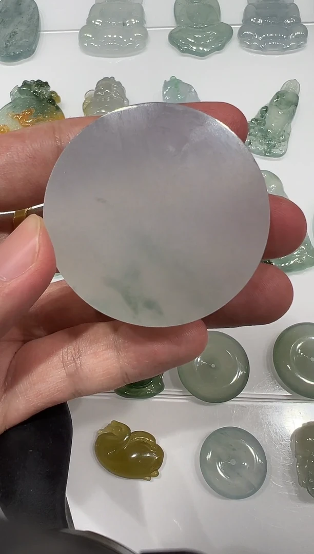 未镶嵌定制翡翠镯子心