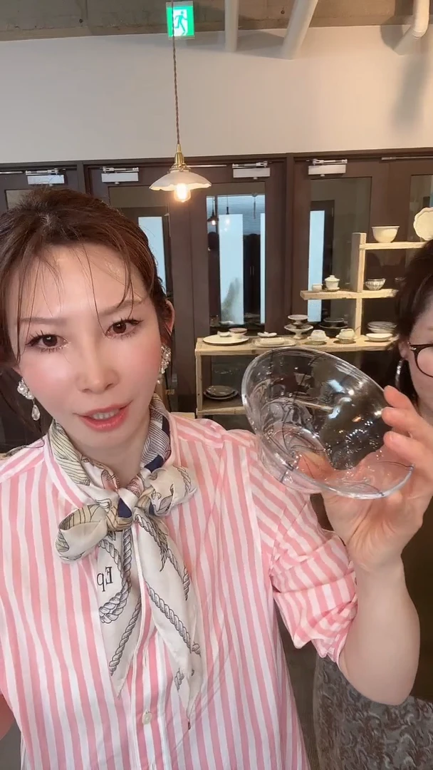 【闪购商品】盘【预售】蓝线玻璃碗*1个(气泡特色)