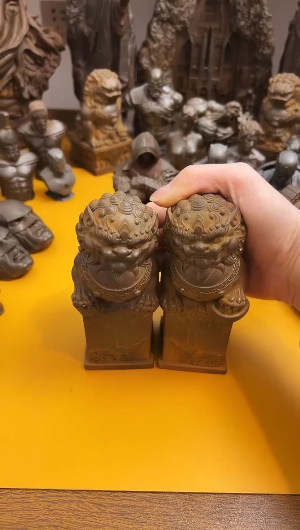 金属M*G实心铁艺---京狮一对