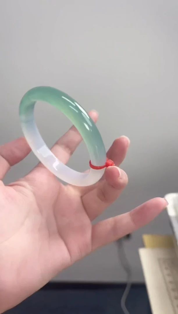 手镯玛瑙/玉髓未镶嵌63圈