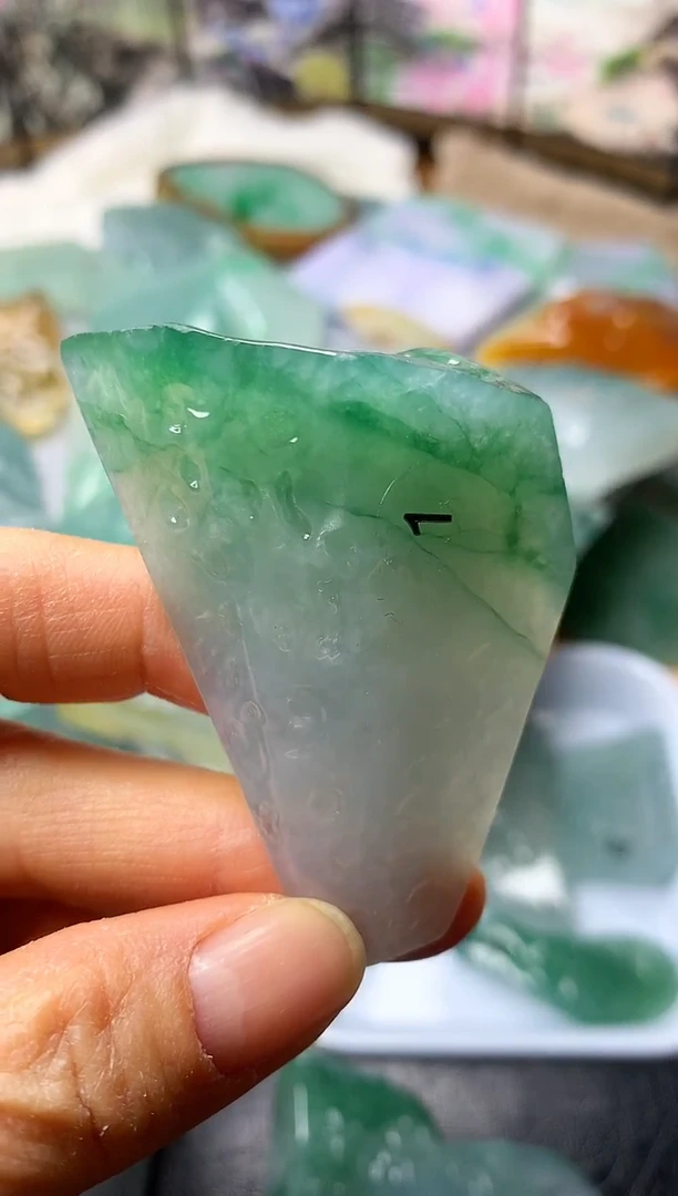 颈饰未镶嵌翡翠11