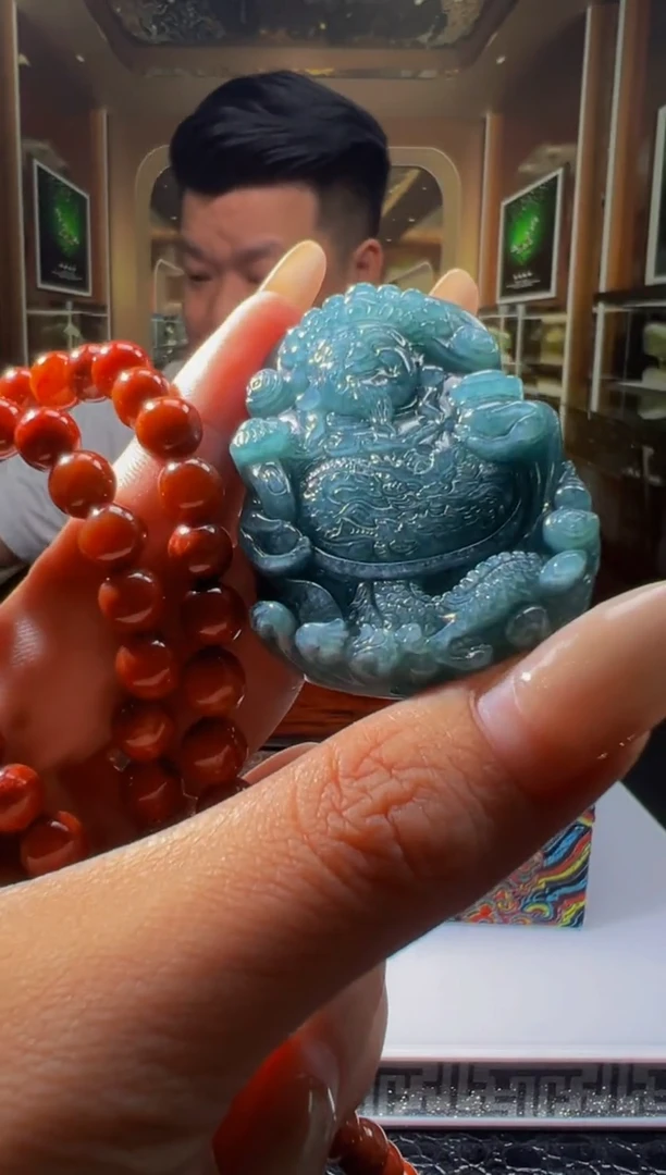 翡翠未镶嵌颈饰0432728383