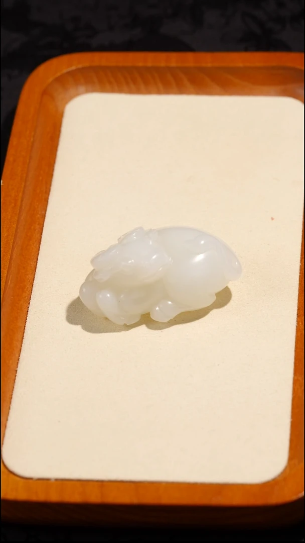 吊坠(不含链)未镶嵌和田玉（白玉）和田玉十二生肖牛吊坠 约33.4g