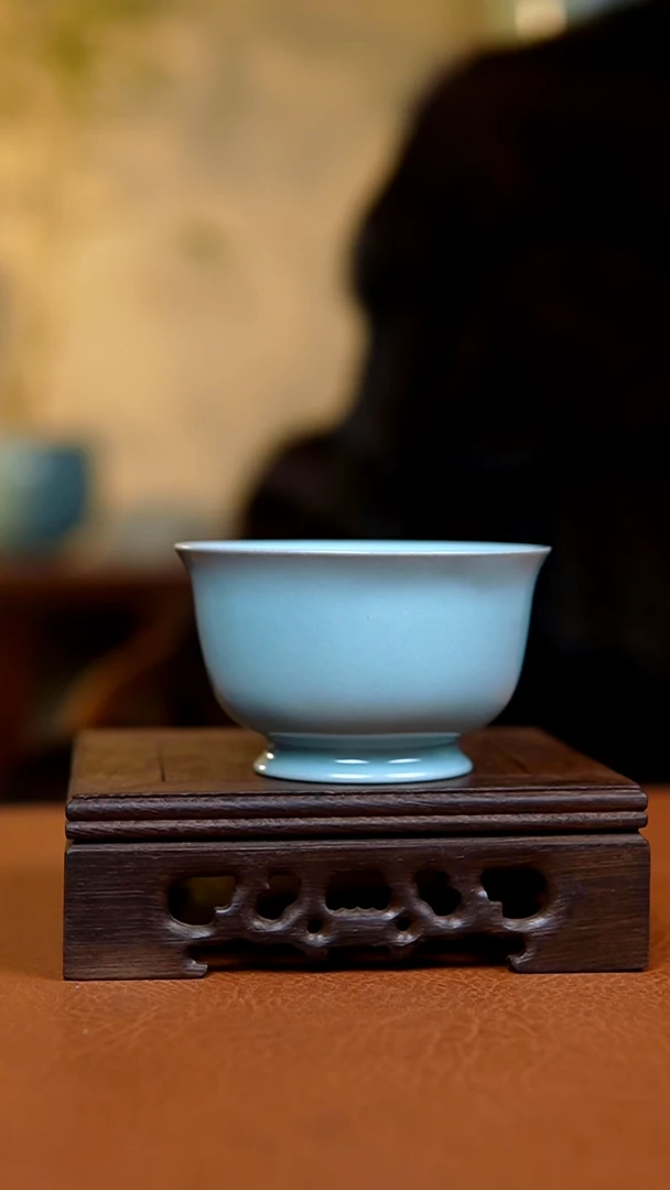 盘仿古天青纯手工卷足碗杯瑕