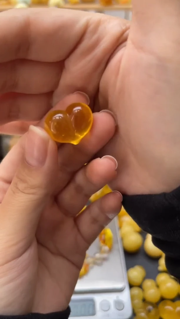 琥珀未镶嵌珠宝奇石044琥珀蜜蜡微瑕
