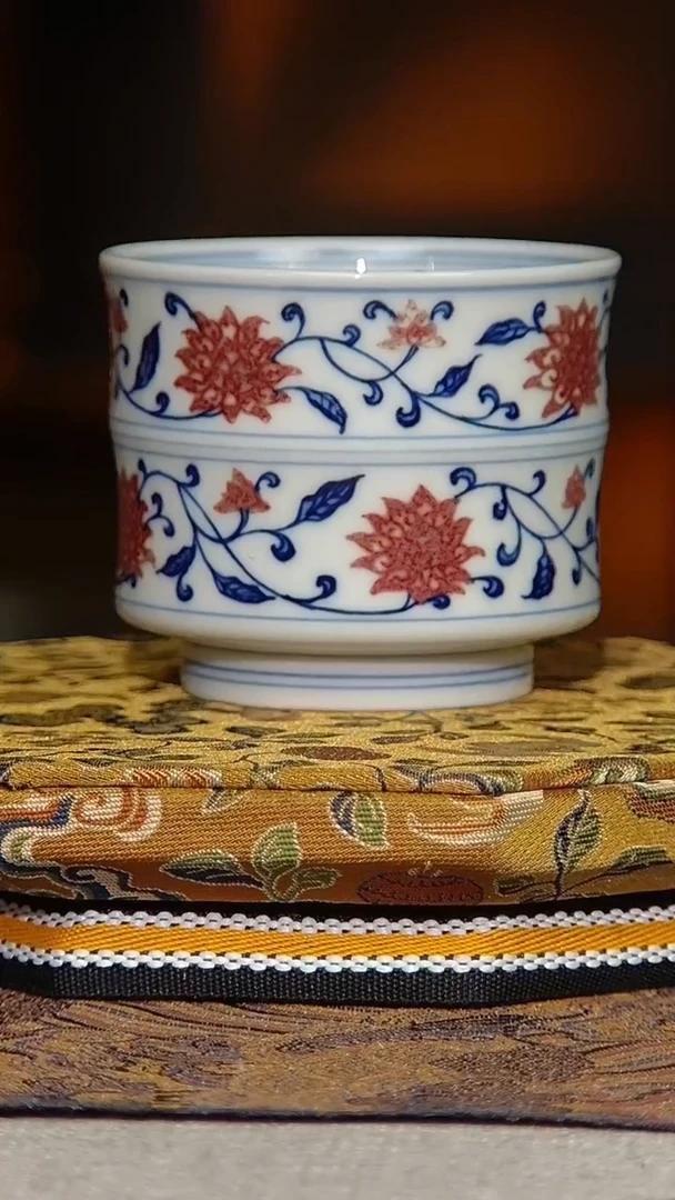 毛仔柴窑青花釉里红竹节杯