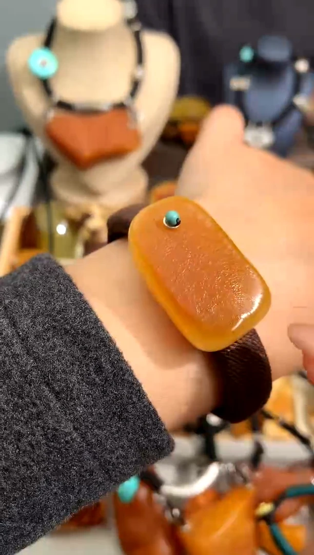 【闪购商品】蜜蜡裸石未镶嵌似玉