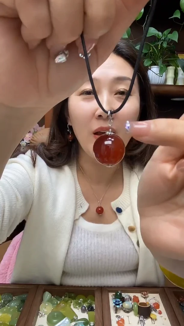 未镶嵌吊坠玛瑙/玉髓多样性发货其中发一