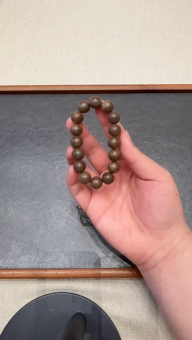 沉香手串海南天然野黑油格1.2单圈9克+