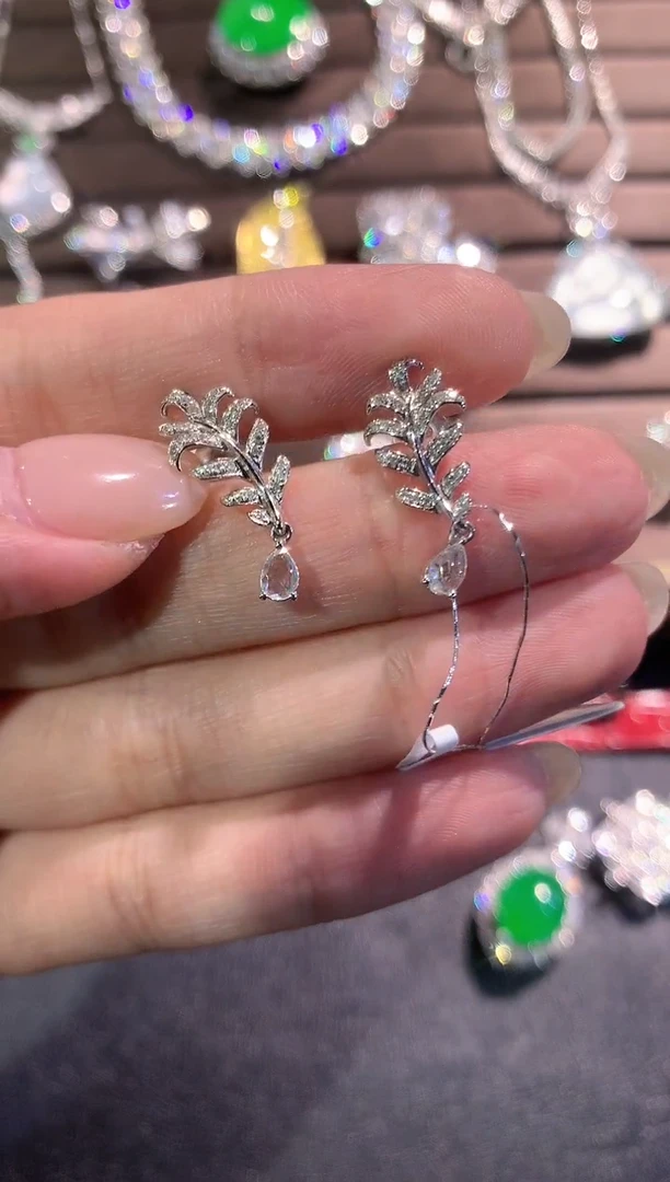 耳饰18K金镶嵌天然钻石a88