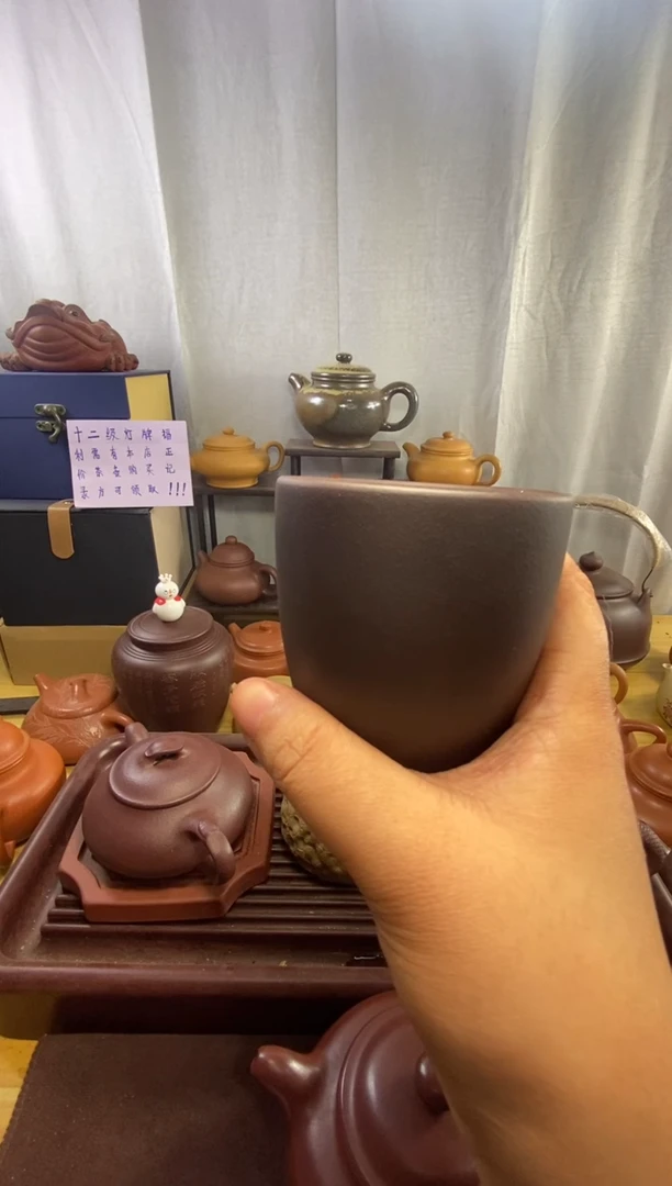 茶壶紫砂?****?杯子一个