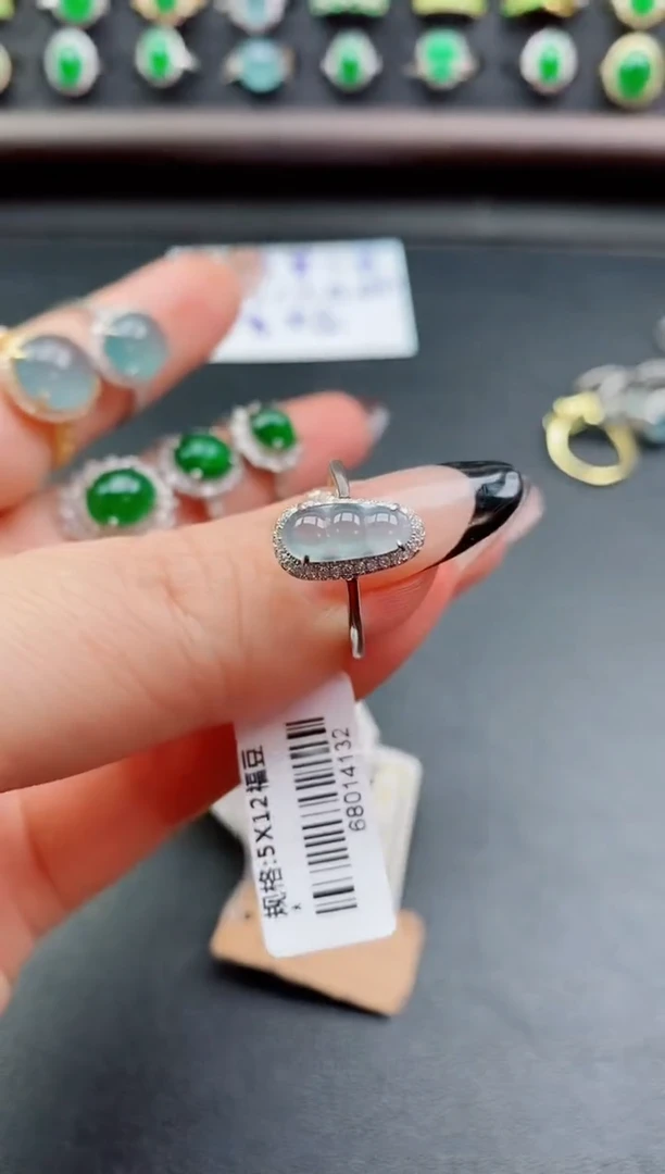 银S925镶嵌戒指翡翠1