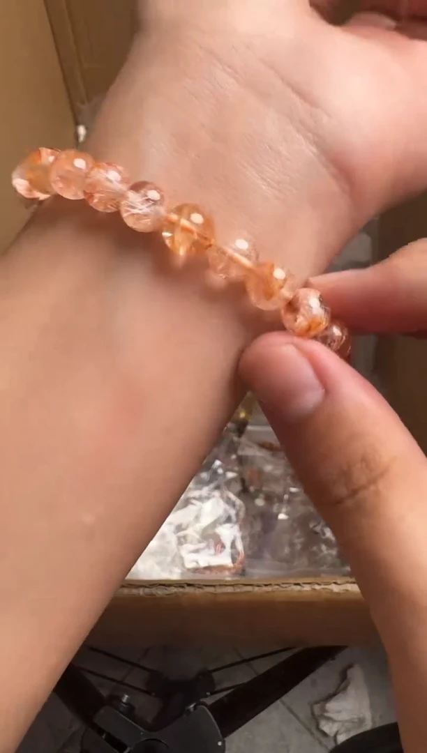 水晶手串未镶嵌上