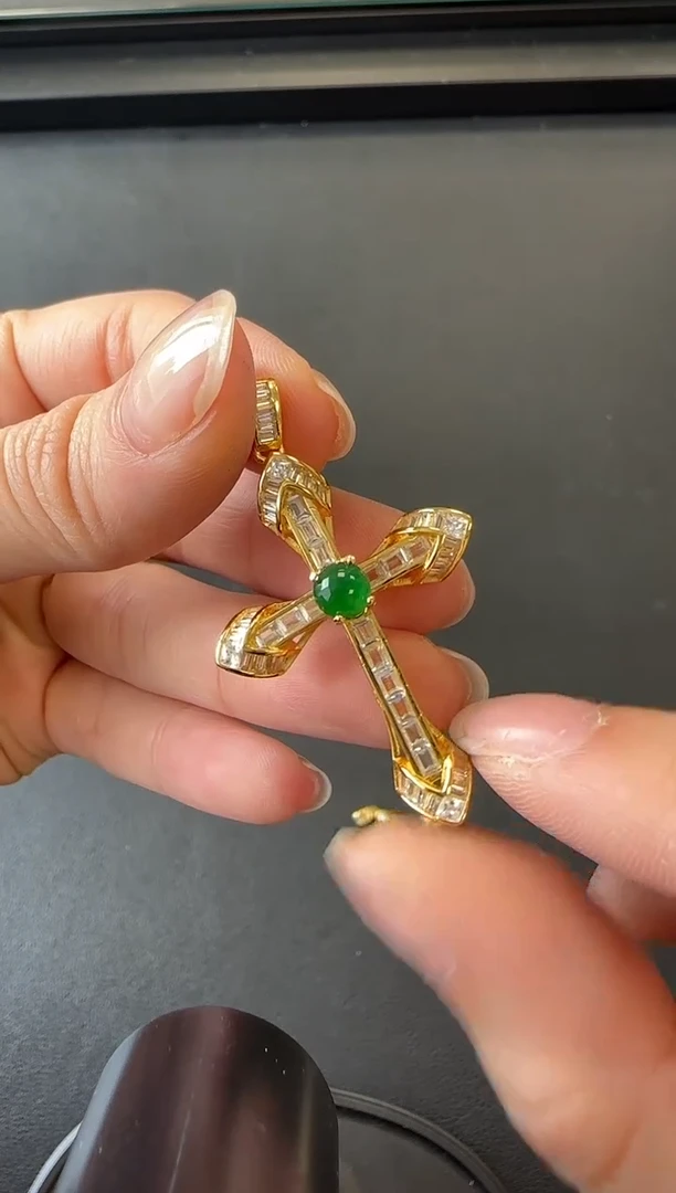 【闪购商品】翡翠吊坠(不含链)银S925镶嵌没有鉴赏期