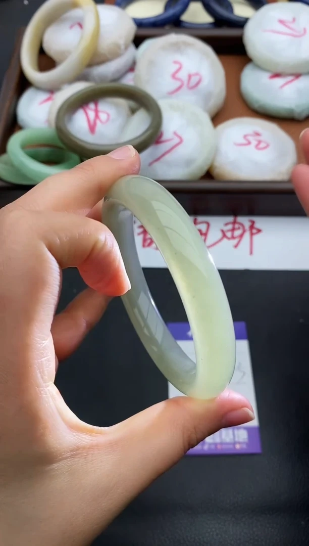 未镶嵌手镯石英质玉162+62/63