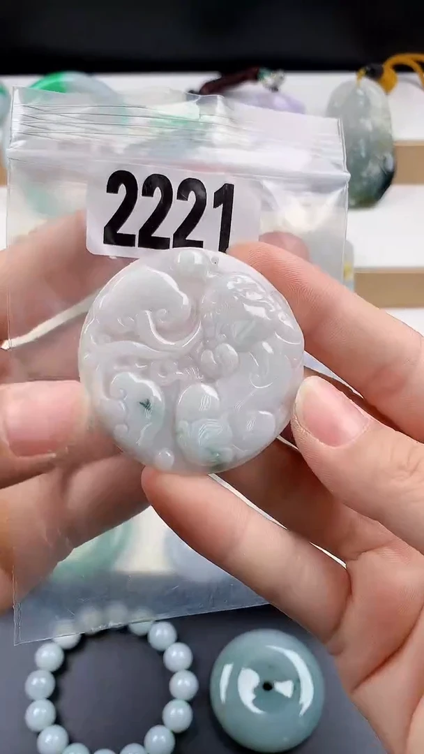颈饰未镶嵌翡翠天然翡翠吊坠挂件