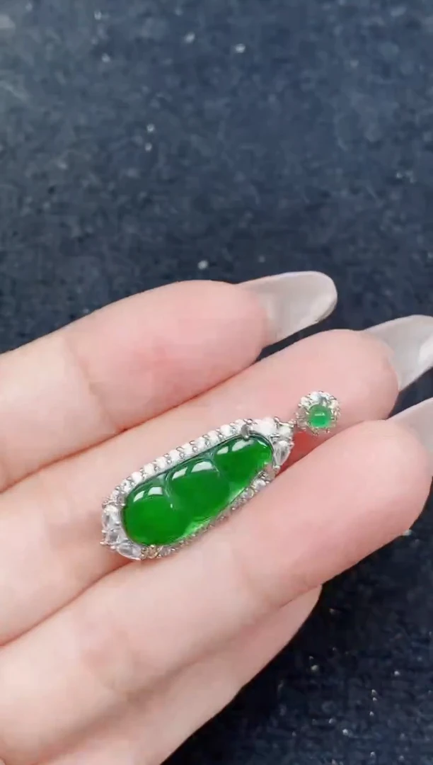 颈饰未镶嵌翡翠天然A货翡翠 保A保真（多样性发其一）2