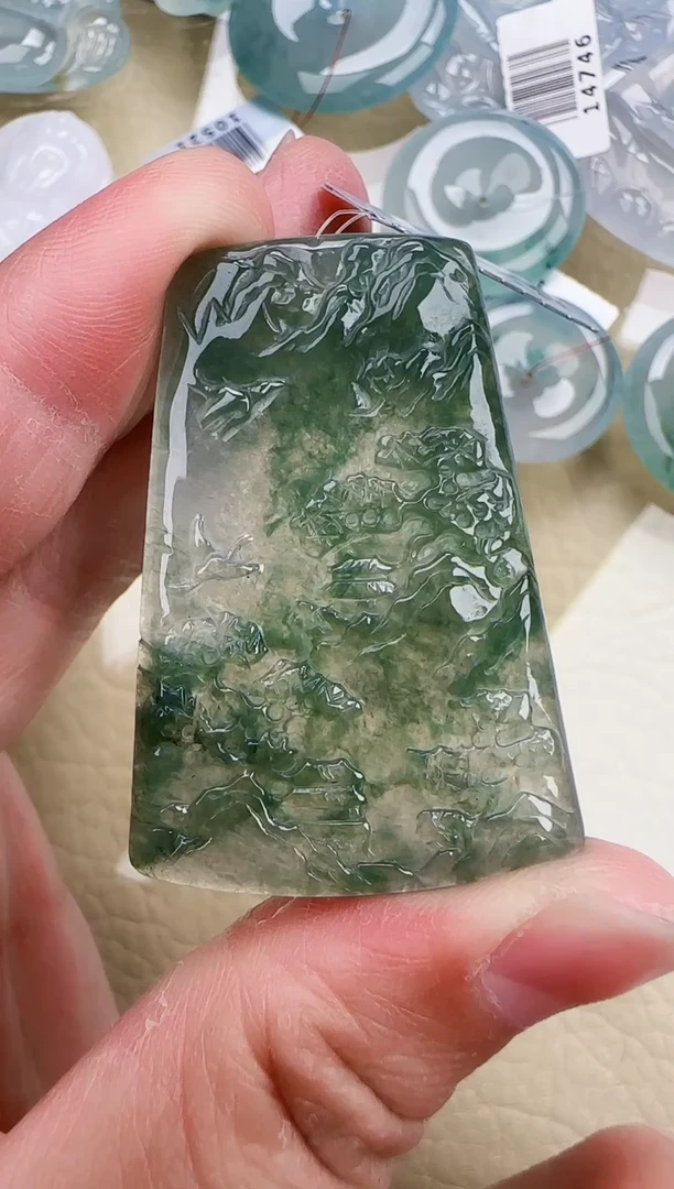 翡翠未镶嵌颈饰缅甸翡翠a货